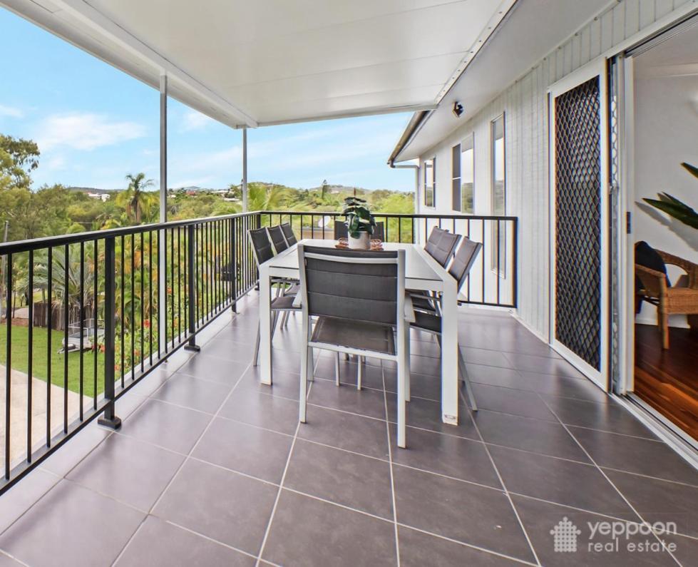 Holiday home Relax @48 Close To Sleeps 7